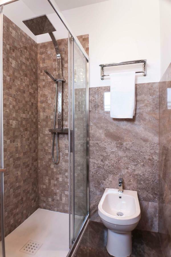 Triana Sky View By Valcambre Apartment Севиля Екстериор снимка