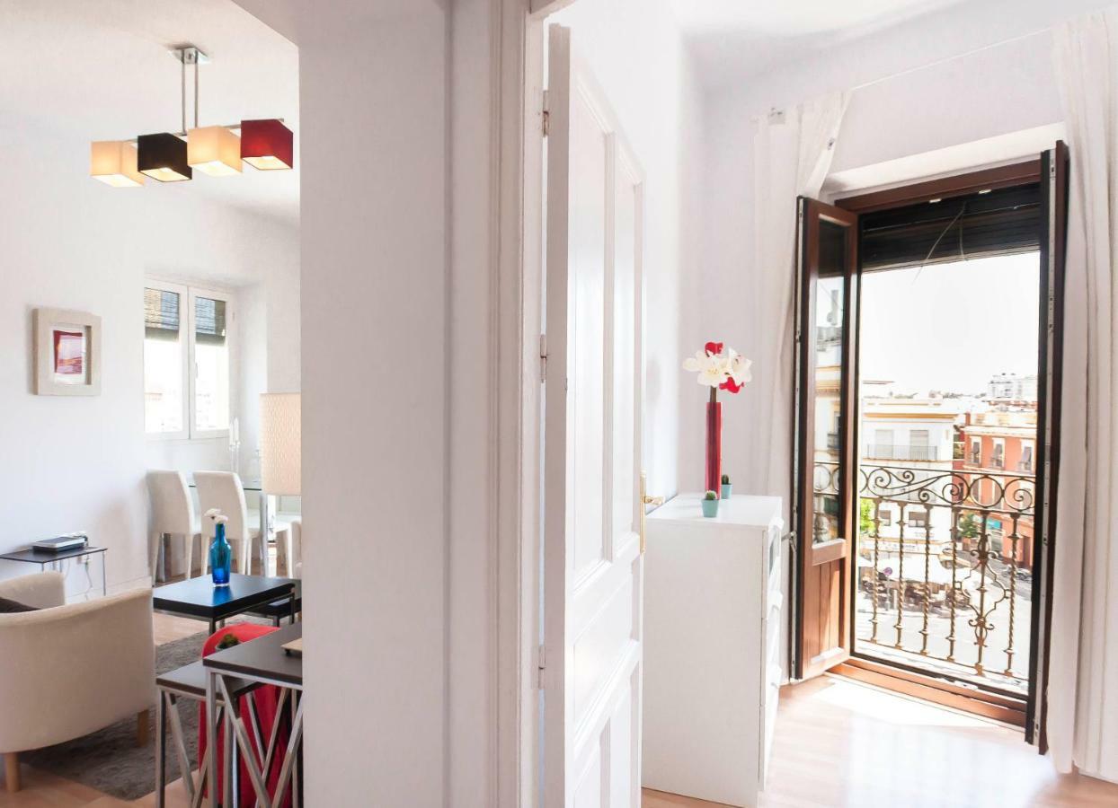 Triana Sky View By Valcambre Apartment Севиля Екстериор снимка