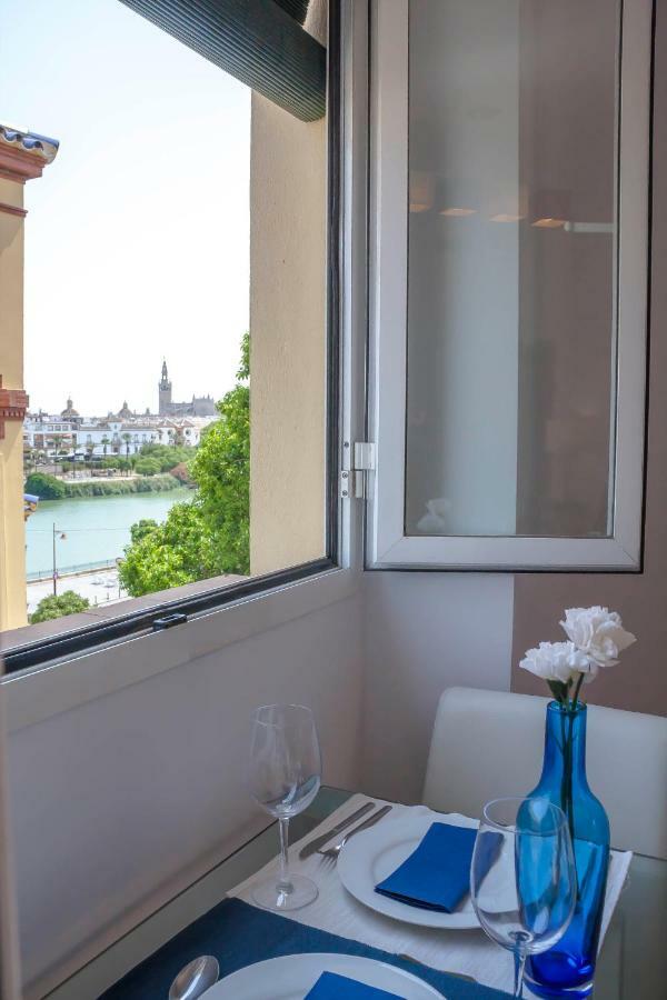 Triana Sky View By Valcambre Apartment Севиля Екстериор снимка